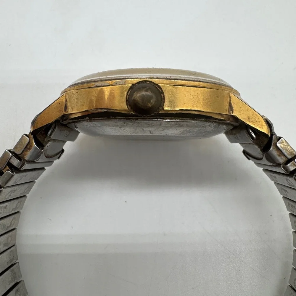 Vintage Timex Automatic Watch Gold Tone Date 46550 3272 For Parts Repair
